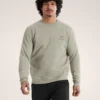 Emblem fleece-trøje med rund hals til mænd