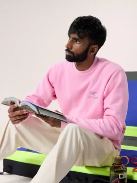 Emblem fleece-trøje med rund hals til mænd