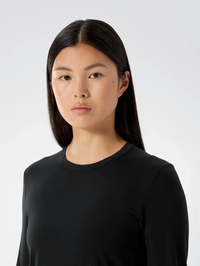 Frame T-shirt med rund hals og lange ærmer til kvinder