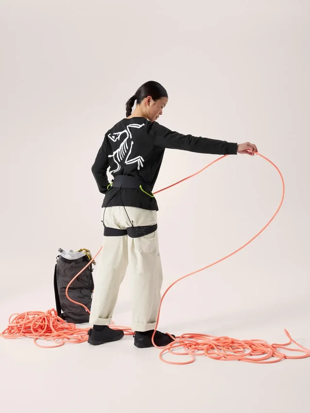 Kragg Cotton Bird T-shirt med rund hals og lange ærmer til kvinder