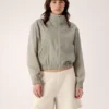 Naya Cropped Stowhood-jakke til kvinder