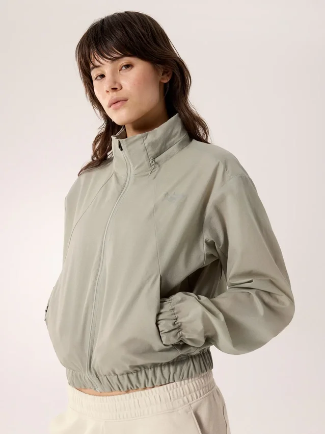 Naya Cropped Stowhood-jakke til kvinder